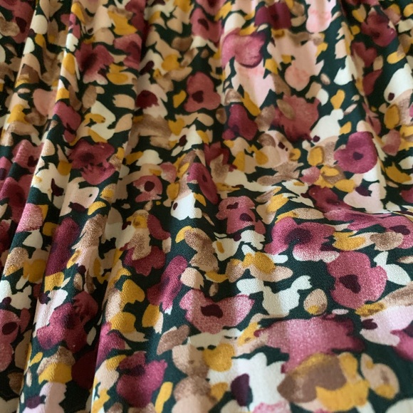 Black Tape Floral Pleated Skirt - Picture 2 of 10